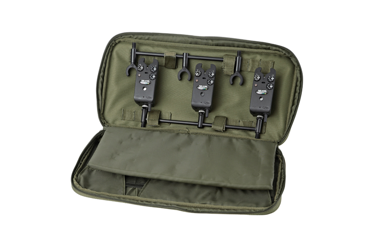 204704_Buzzer_Bar_Bag_3Rod_01_web-3