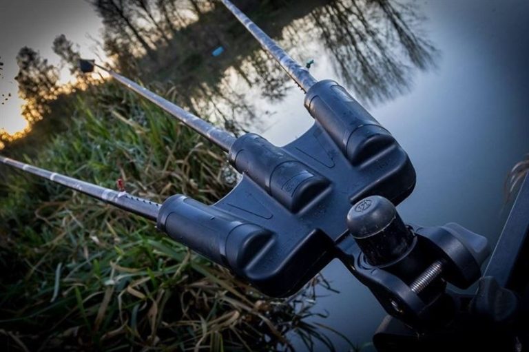 triple rod support..