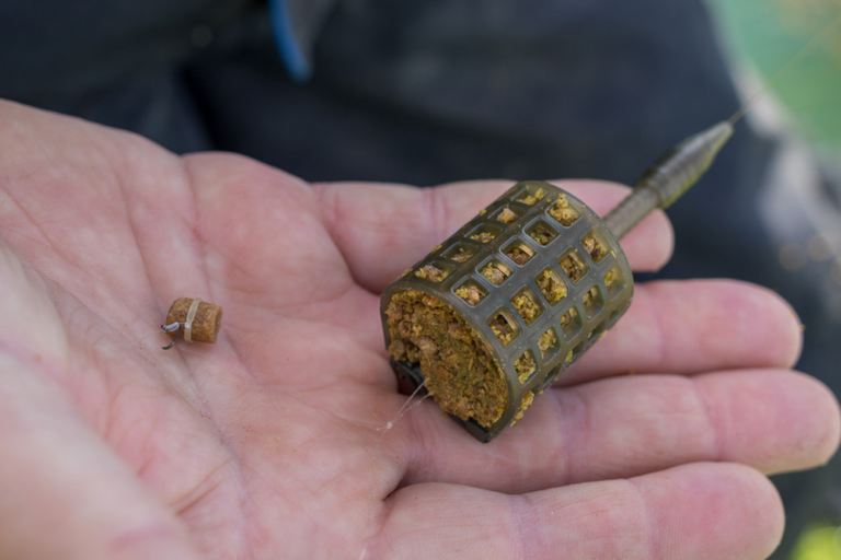 ics_cage feeder_3