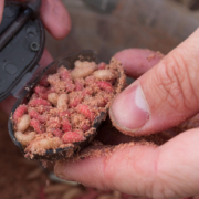 swivel grub feeder_2