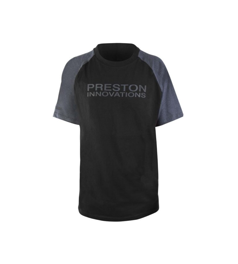 BLACK T-SHIRT