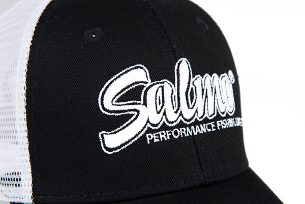 qpr026_salmo_trucker_cap_white_black_logo_detail