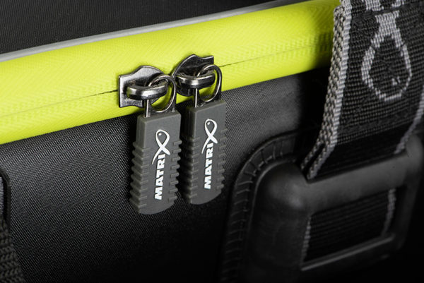 horizon_multi_net_bag_large_zip_detail