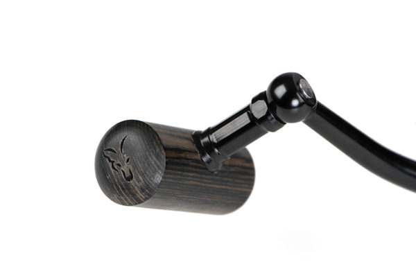 crl083_fox_12000_xc_reel_handle_detail