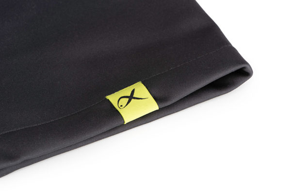 3-gpr273_matrix_wind_blocker_neck_warmer_logo_tab_detail