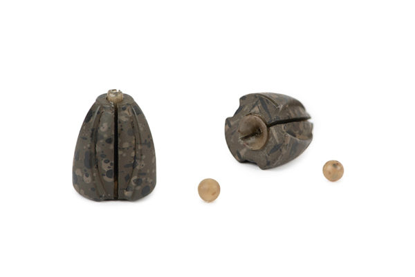 cac796_fox_removable_flying_back_lead_10g_pair_cut_out