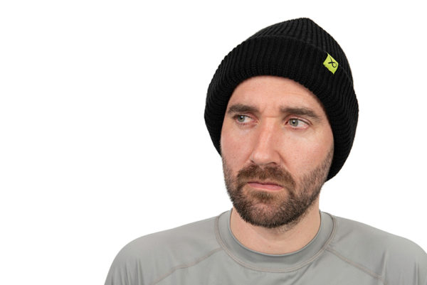 3-ghh003_matrix_thinsulate_black_beanie_hat_main_2