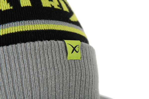 4-ghh001_matrix_thinsulate_bobble_hat_logo_detail