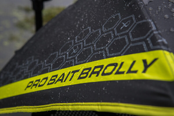 pro-bait-brolly-36