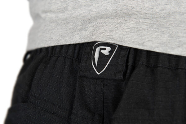npr467_472_rage_combat_shorts_waist_logo_detail
