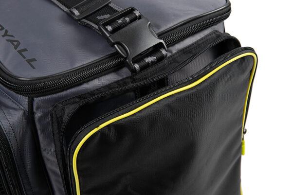 glu145_matrix_ethos_large_carryall_side_pocket_detail