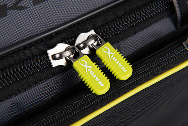 glu147_matrix_ethos_tackle_and_bait_bag_zip_detail