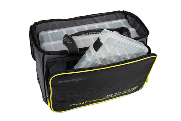 glu148_matrix_ethos_pro_feeder_bag_front_pocket_open_2