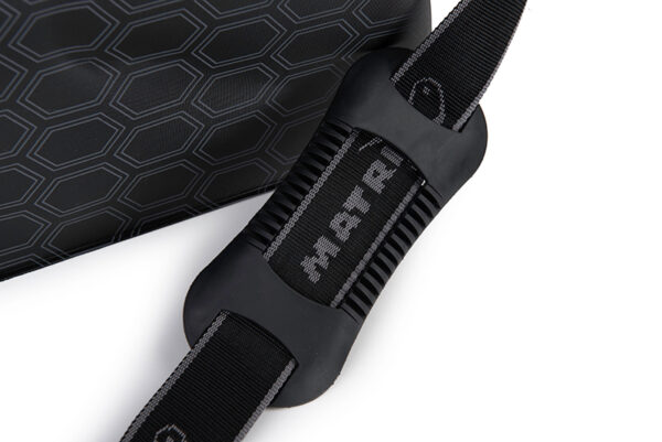 glu150_matrix_ethos_large_net_bag_strap_detail