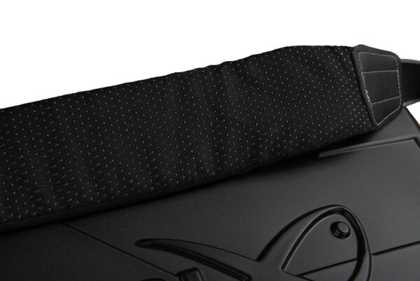 glu160_161_matrix_eva_tackle_storage_system_padded_strap_detail_1