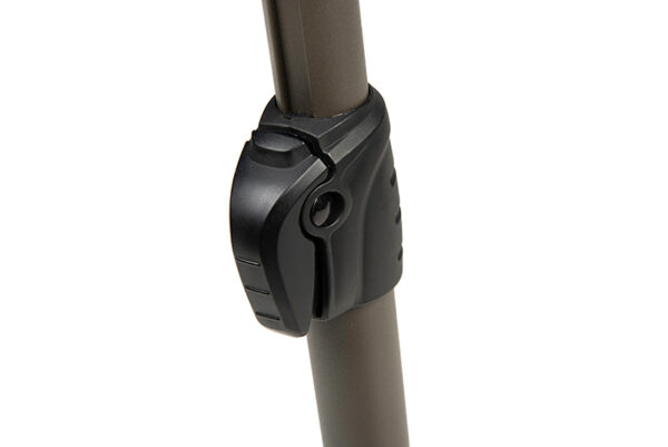 cac855_fox_xl_bivvy_table_adjustable_leg_lever_detail