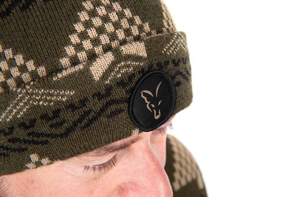 chh030_fox_festive_bobble_hat_logo