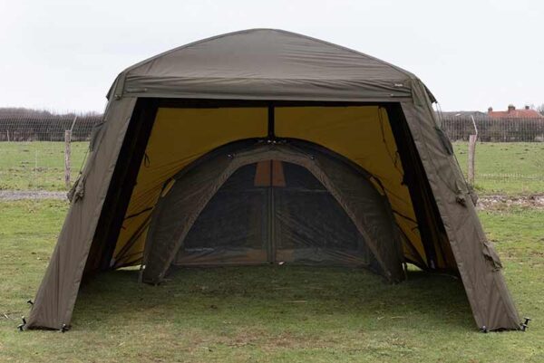 cum343_fox_air_frame_social_shelter_rear_panel_closed_with_frontier