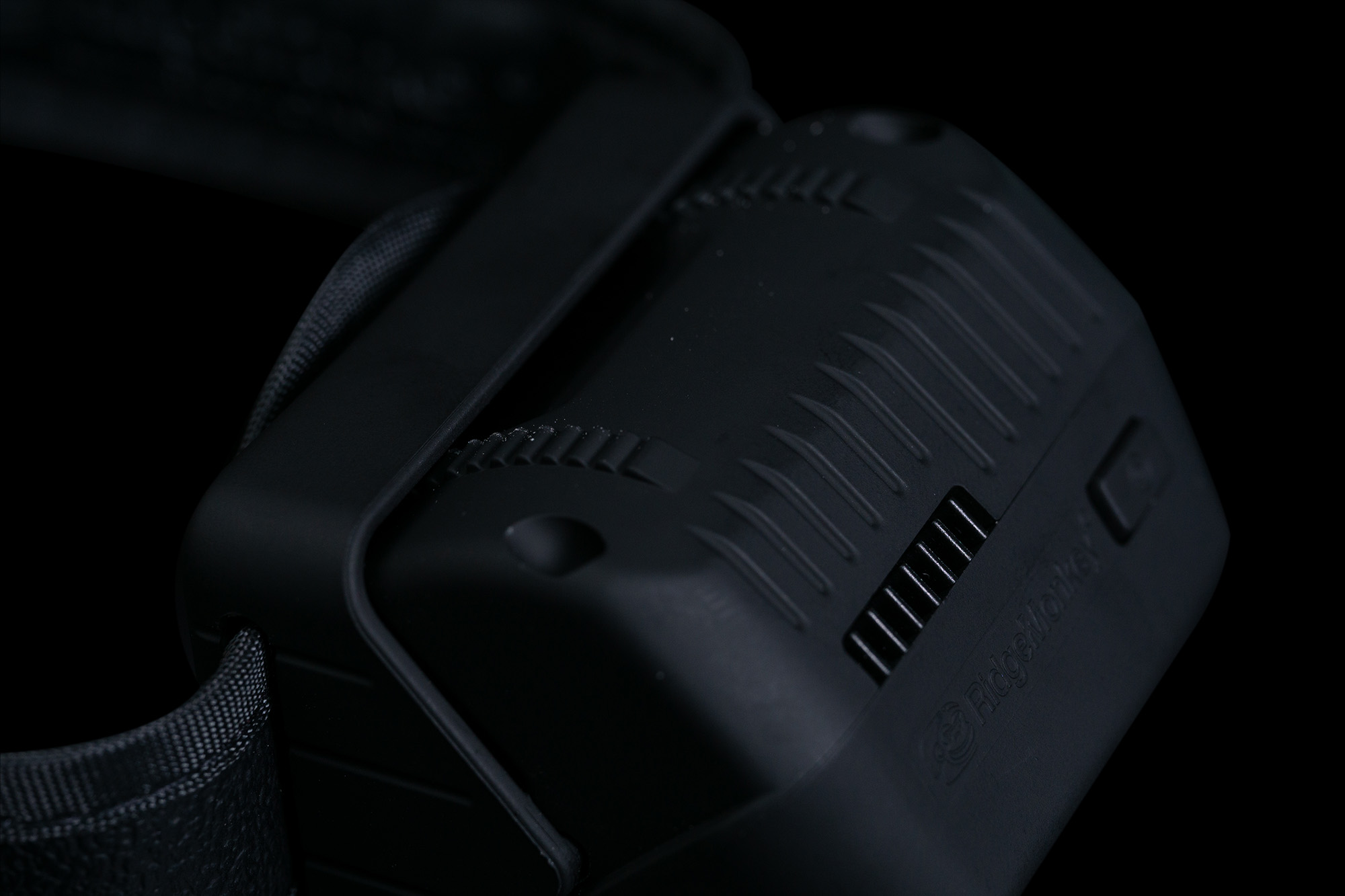 VRH300X USB Rechargeable Headtorch - RidgeMonkey - immagine 3